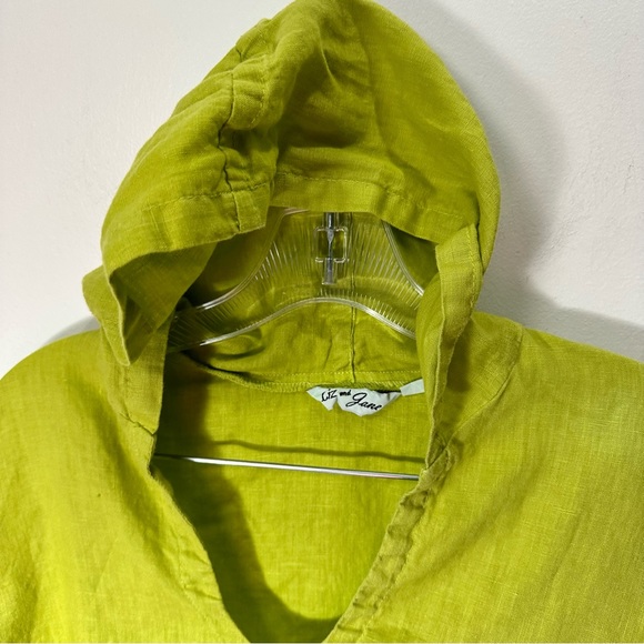 Liz and Jane Linen Lagenlook Chartreuse Hooded top medium - Picture 3 of 6